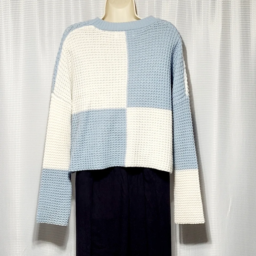 Blue & White Colorblock Cropped Oversized Waffle Knit Sweater Women's (XL - 1X)